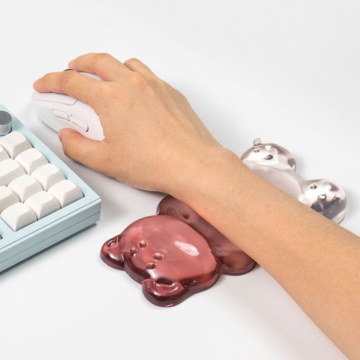 Cute Bear Shape Wrist Rest Tra - đánh giá và giá Gaming Keyboard Number Pad