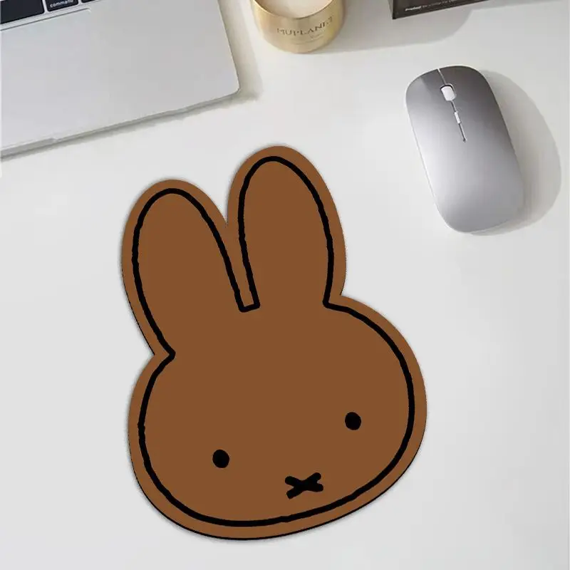 Kawaii Miffy Rabbit Shaped Mou - đánh giá và giá Gaming Keyboard And Mouse Pad
